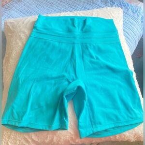 Aoxjox shorts 6’’ 
cascade blue size small
Internal scrunch